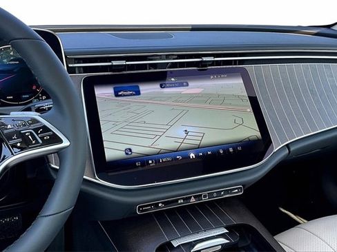 New 2026 Mercedes-Benz E 350 4MATIC Sedan image 10