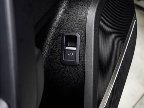 Used 2022 Audi SQ5 Prestige w/ Prestige Package AWD/4WD image 44