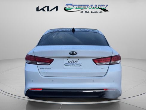 Used 2016 Kia Optima EX w/ Premium Package image 3