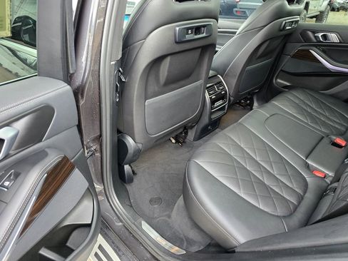 Used 2023 BMW X5 xDrive40i image 32