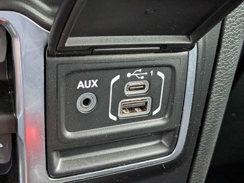 Used 2021 Jeep Gladiator Rubicon AWD/4WD image 22