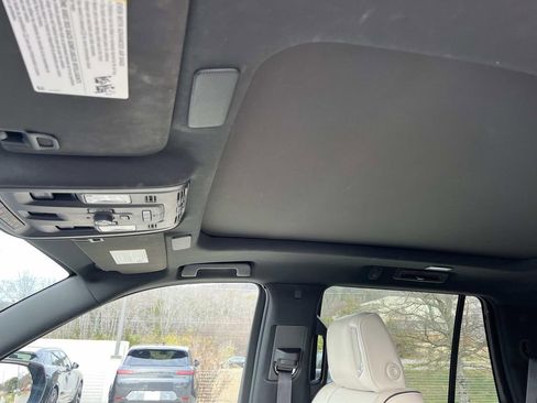 Used 2021 Cadillac Escalade Sport w/ Driver Assist Tech Package image 30