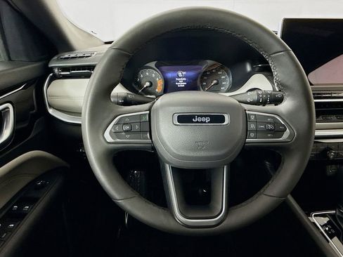 Used 2025 Jeep Compass Limited AWD/4WD image 14