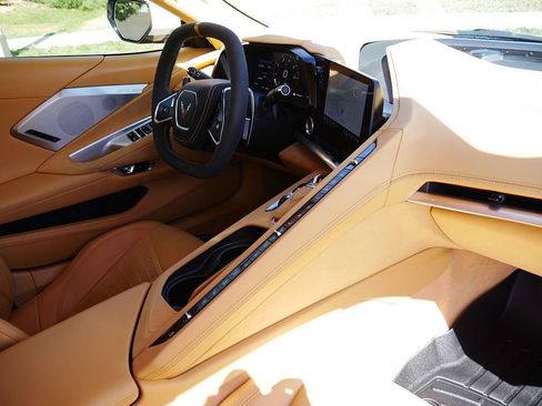 Used 2022 Chevrolet Corvette Stingray Premium Conv w/ Z51 Performance Package RWD image 61