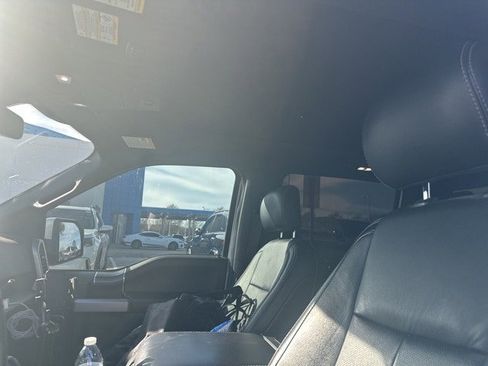 Used 2019 Ford F150 Lariat w/ Equipment Group 502A Luxury image 6