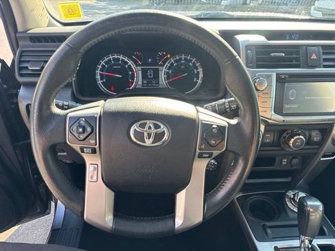 Used 2018 Toyota 4Runner SR5 Premium AWD/4WD image 11