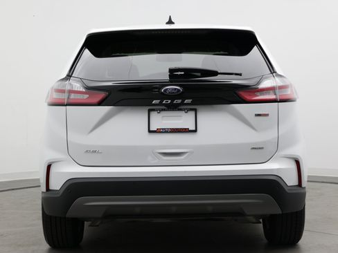 Used 2024 Ford Edge SEL AWD/4WD image 6