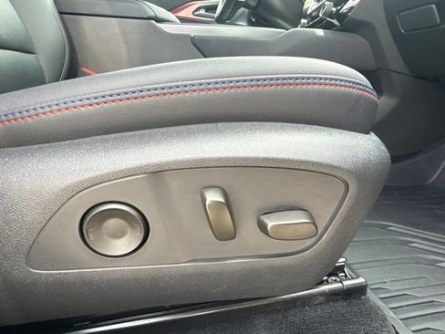 Used 2025 Chevrolet Equinox EV RS w/ Active Safety Package 3 AWD/4WD image 37
