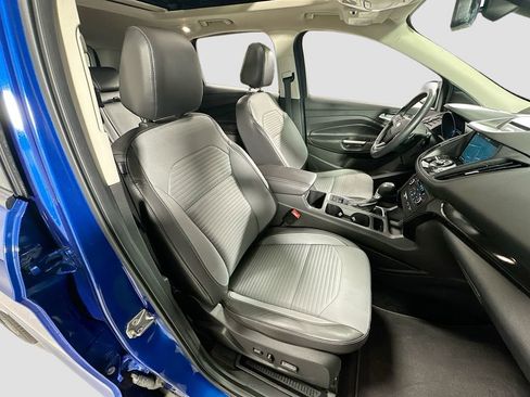 Used 2017 Ford Escape Titanium FWD image 31