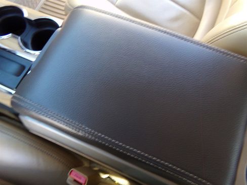 Used 2011 Ford F150 Lariat w/ Lariat Chrome Pkg image 62