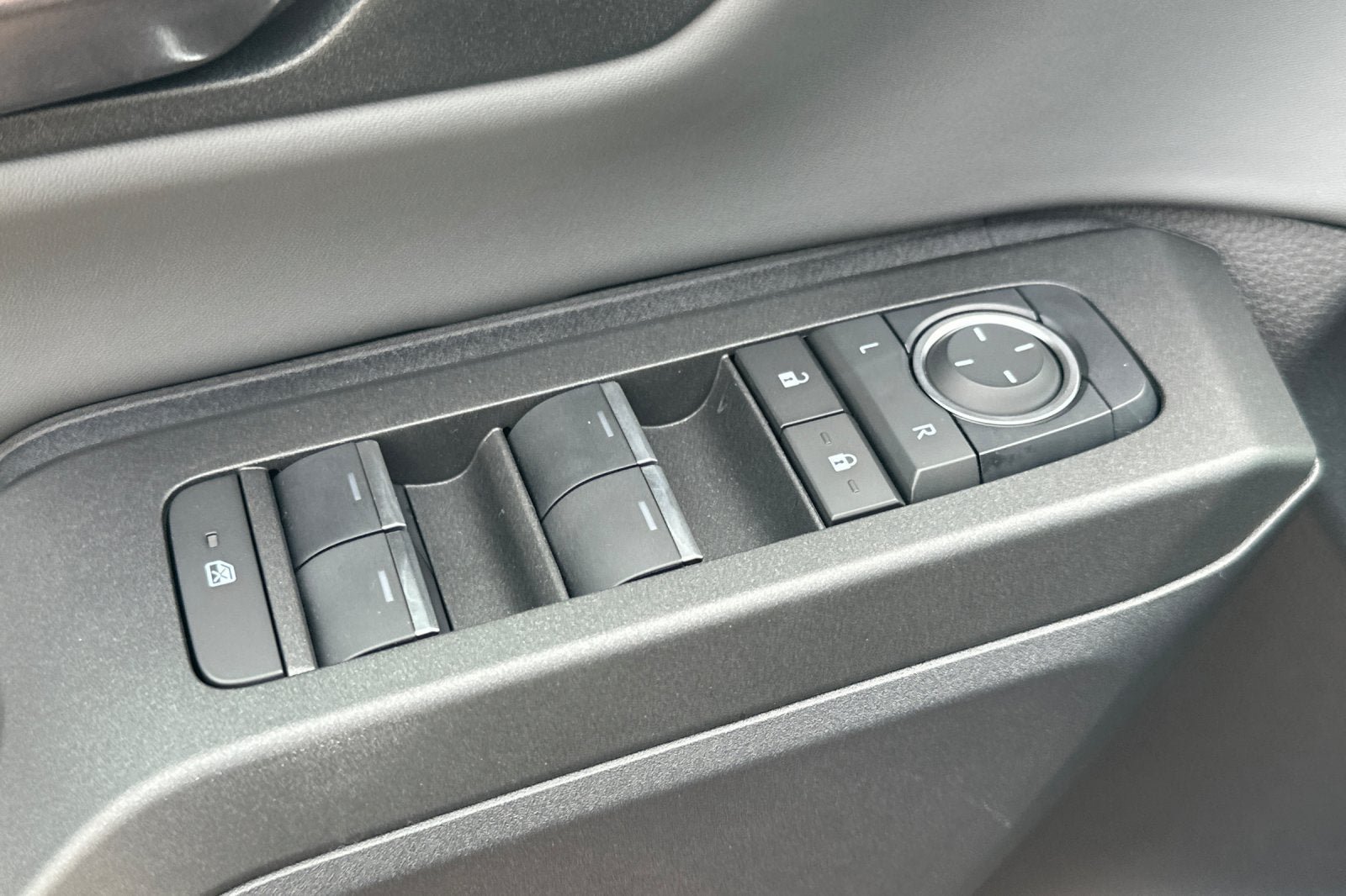 New 2026 Toyota RAV4 XSE AWD/4WD image 13