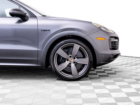 Certified 2023 Porsche Cayenne Turbo S image 34