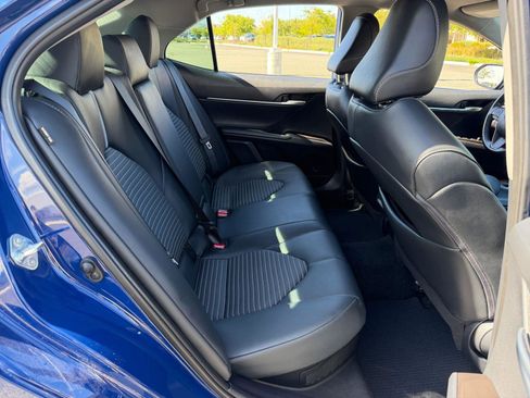 Used 2024 Toyota Camry SE w/ Convenience Package image 18