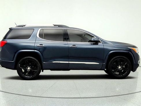 Used 2019 GMC Acadia Denali w/ Technology Package AWD/4WD image 4
