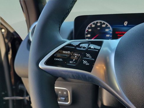 Certified 2026 Mercedes-Benz GLB 250 image 27