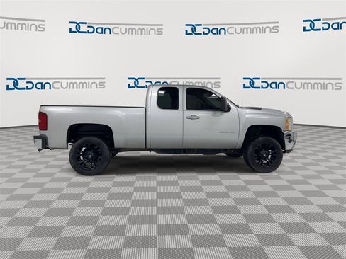 Used 2011 Chevrolet Silverado 2500 LTZ w/ LTZ Plus Package image 9