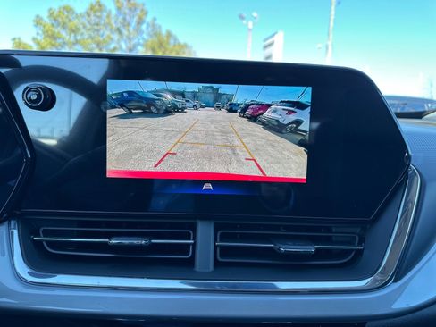 New 2026 Chevrolet Trax LT image 17