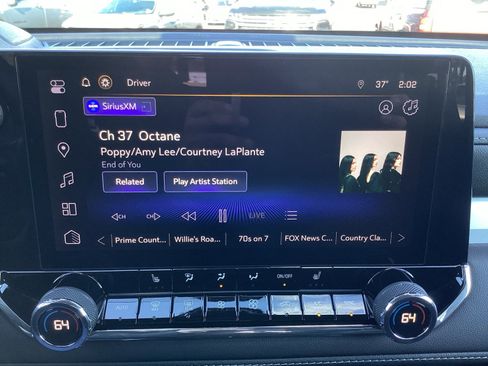 Used 2024 Chevrolet Colorado LT w/ LT Convenience Package II image 24