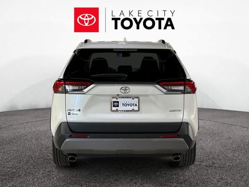 Used 2021 Toyota RAV4 Limited image 6