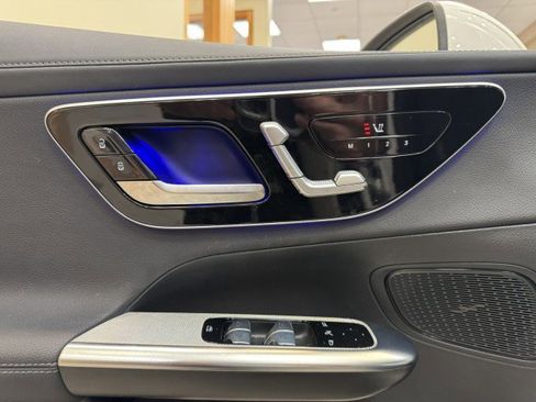 Certified 2024 Mercedes-Benz GLC 300 image 11