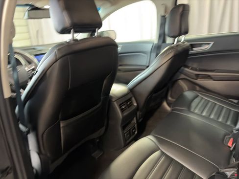 Used 2020 Ford Edge SEL w/ Convenience Package image 19