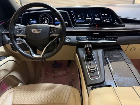 Used 2023 Cadillac Escalade Premium Luxury AWD/4WD image 53
