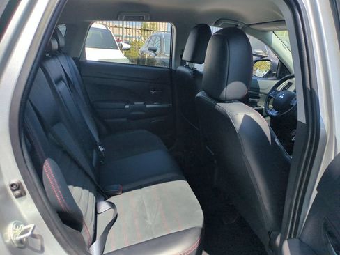 Used 2025 Mitsubishi Outlander Sport SE AWD/4WD image 28