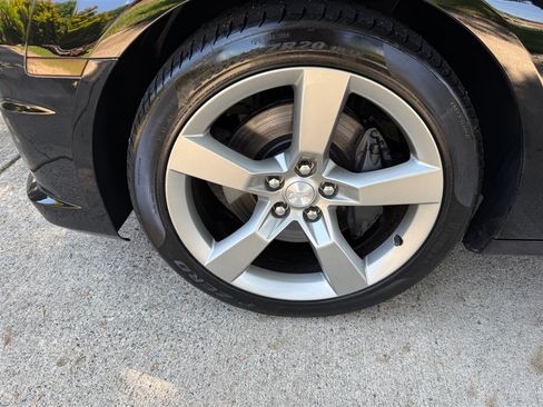 Used 2011 Chevrolet Camaro SS RWD image 16