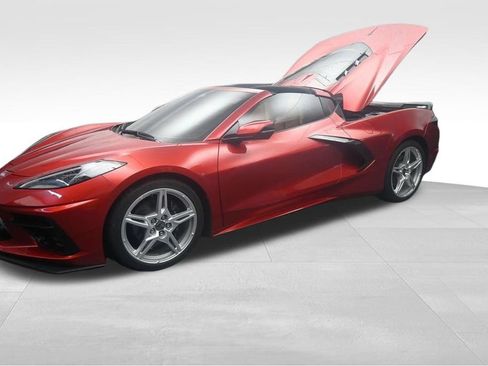 Used 2025 Chevrolet Corvette Stingray Preferred Cpe w/ 2LT RWD image 26