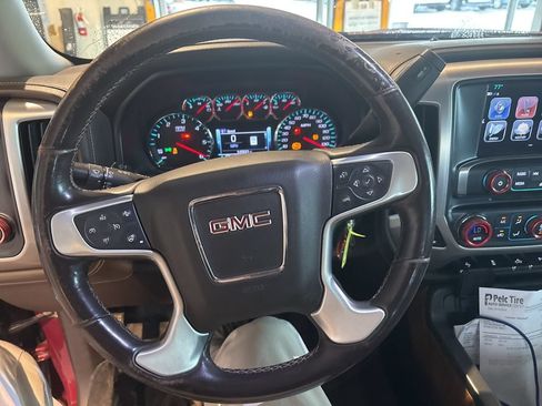 Used 2018 GMC Sierra 1500 SLT AWD/4WD image 28