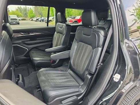 Used 2021 Jeep Grand Cherokee L Laredo AWD/4WD image 21
