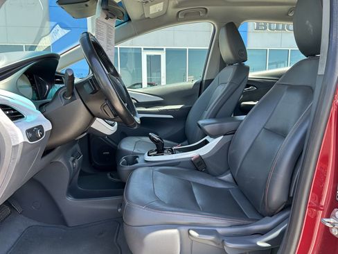 Used 2019 Chevrolet Bolt Premier w/ Infotainment Package FWD image 11