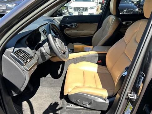 Used 2023 Volvo XC90 B6 Ultimate AWD/4WD image 5