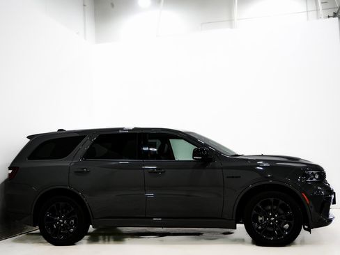 Used 2022 Dodge Durango R/T w/ Blacktop Package image 5