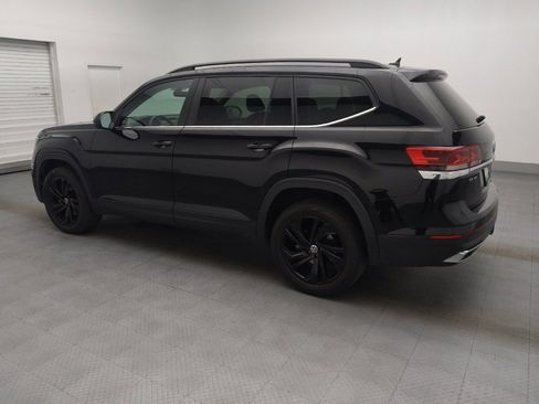 Used 2023 Volkswagen Atlas SE w/ Black Wheel Package FWD image 3