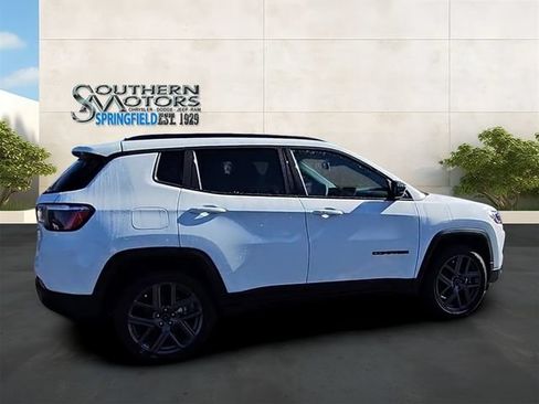 New 2026 Jeep Compass Latitude AWD/4WD image 35