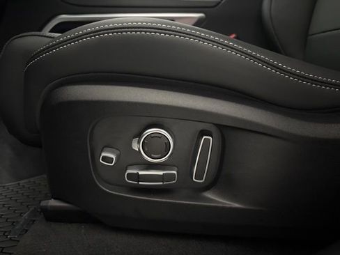 Used 2026 Jaguar F-PACE R-Dynamic S image 13