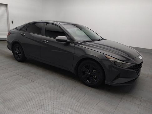 Used 2023 Hyundai Elantra SEL w/ Cargo Package FWD image 11