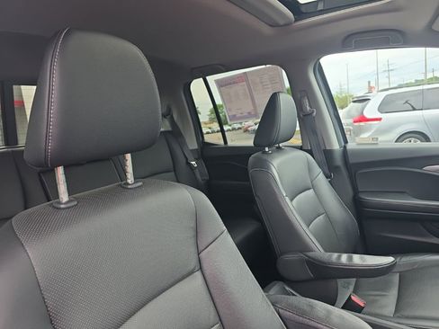 Used 2023 Honda Ridgeline RTL image 10