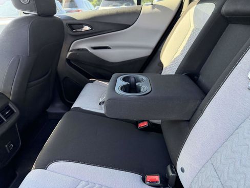 Certified 2024 Chevrolet Equinox LS w/ LS Convenience Package FWD image 12
