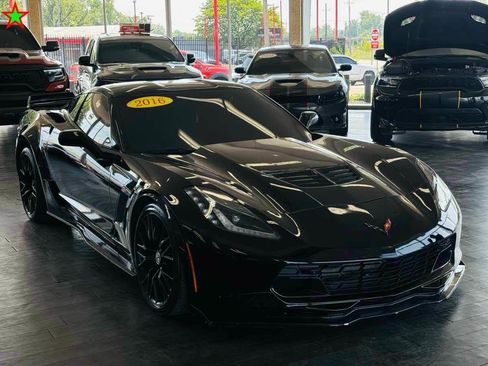 Used 2016 Chevrolet Corvette Z06 w/ 2LZ Preferred Equipment Group RWD image 1