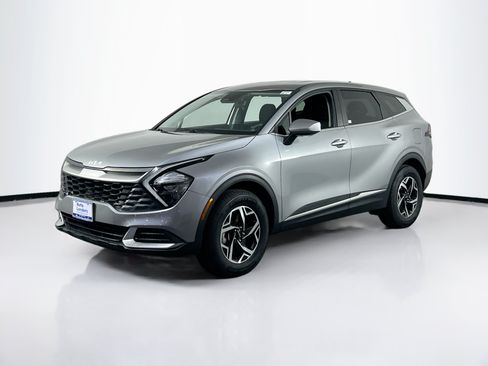 Used 2023 Kia Sportage LX AWD/4WD image 1