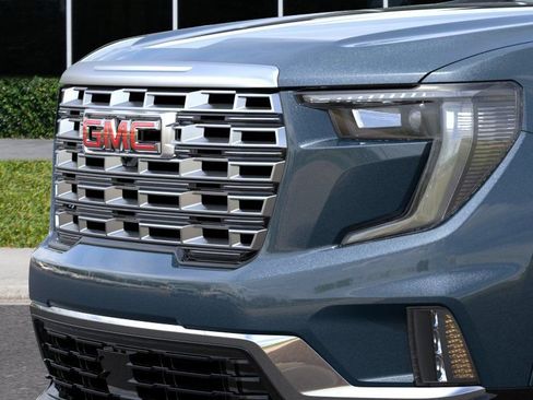 New 2026 GMC Acadia Denali AWD/4WD image 13
