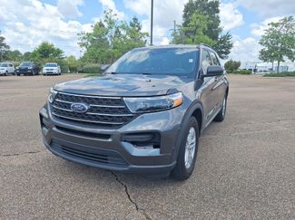Used 2020 Ford Explorer XLT image 1