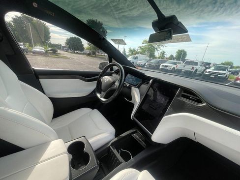 Used 2018 Tesla Model X 100D AWD/4WD image 7