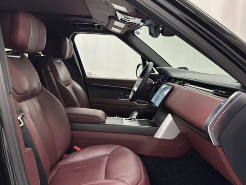 Used 2024 Land Rover Range Rover Long Wheelbase Autobiography image 17