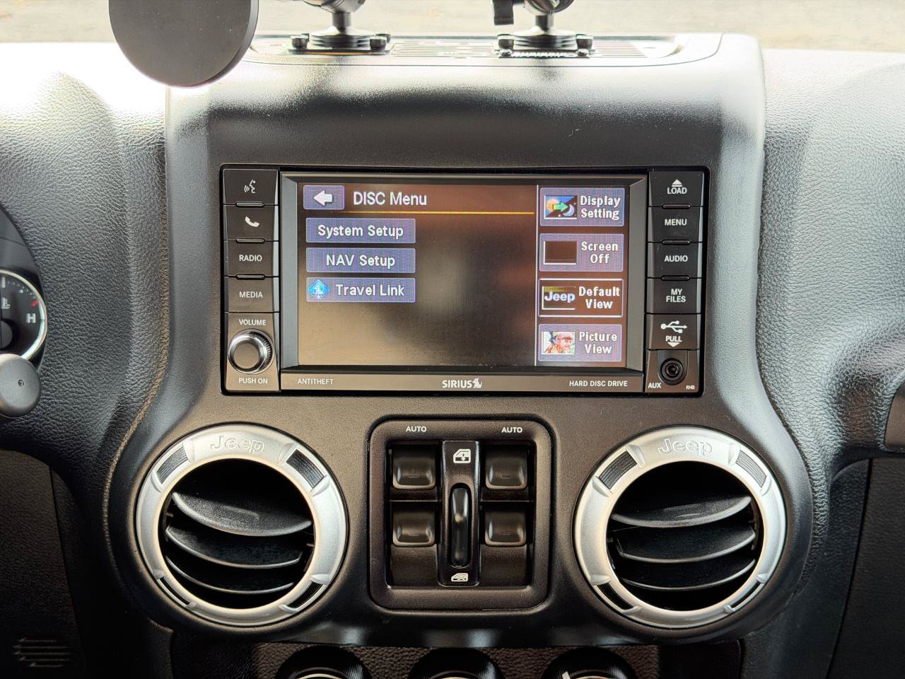 Used 2016 Jeep Wrangler Unlimited Sahara w/ Connectivity Group AWD/4WD image 60