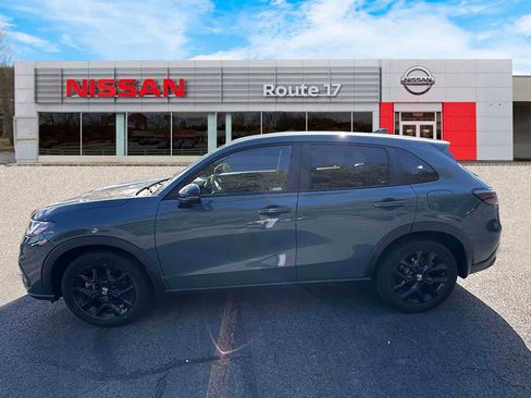 Used 2023 Honda HR-V Sport image 6