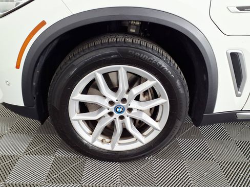 Used 2022 BMW X5 xDrive45e AWD/4WD image 7