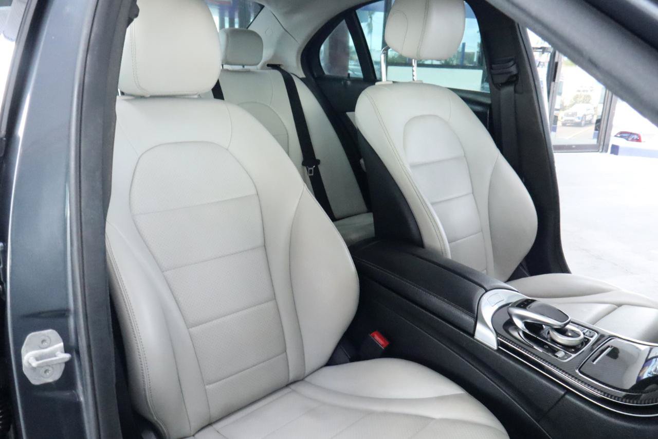 Used 2016 Mercedes-Benz C 300 4MATIC Sedan image 37